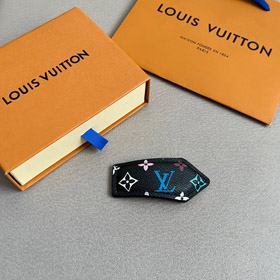 Louis Vuitton LV lettera pin-3856